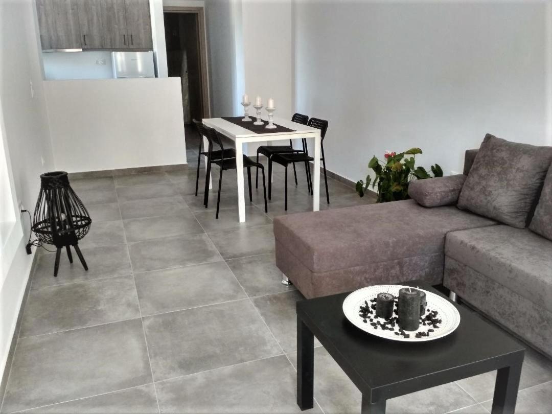 Estia - Brand New Apartment In Ermioni Village 外观 照片
